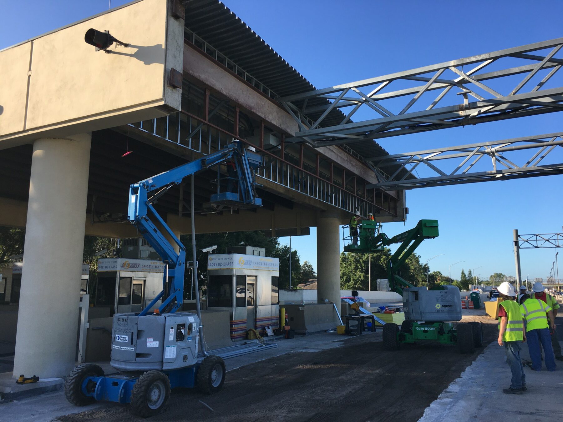 Construction of toll plaza along State Road 417