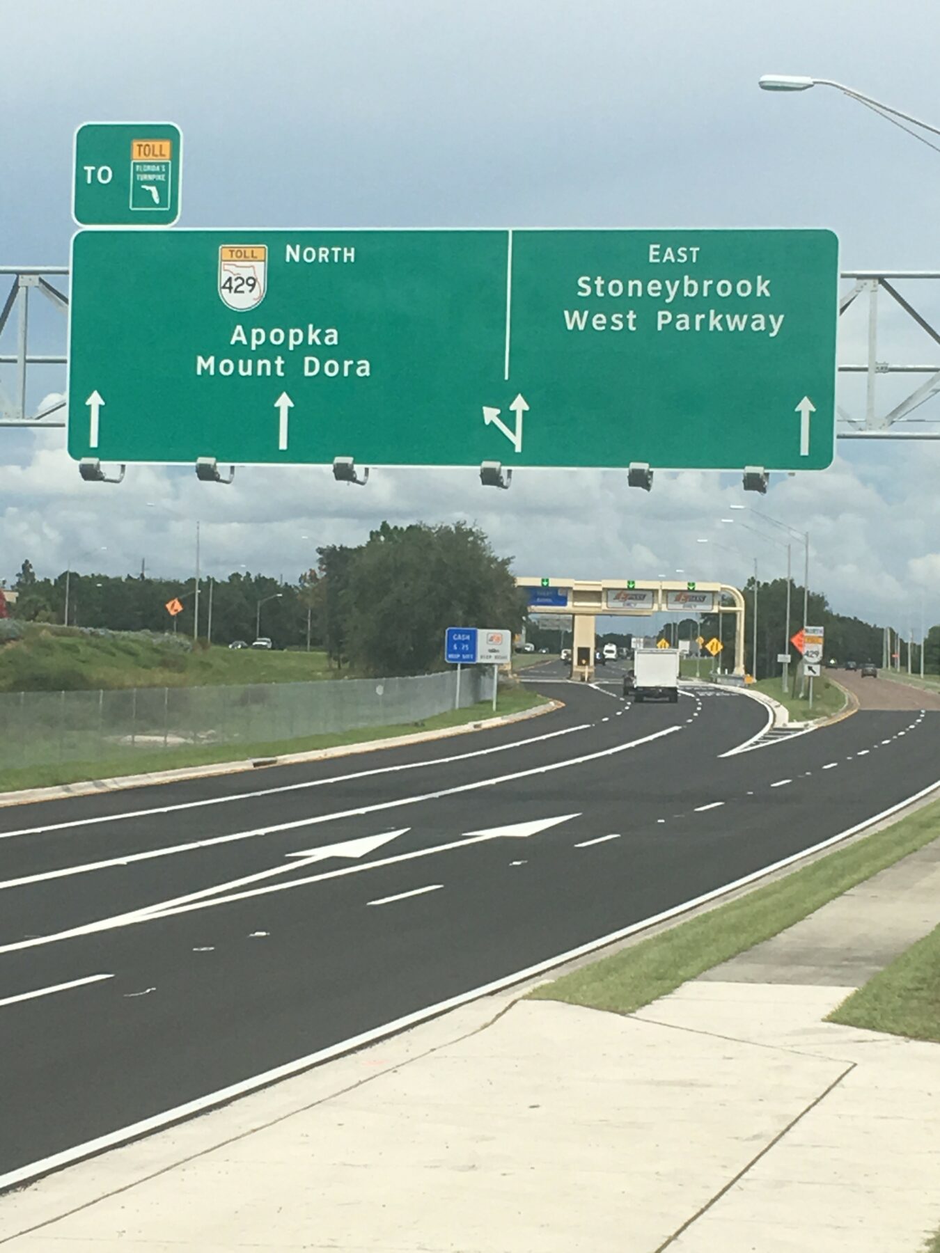 Toll plaza at State Road 429/County Road 535 Entrance Ramp